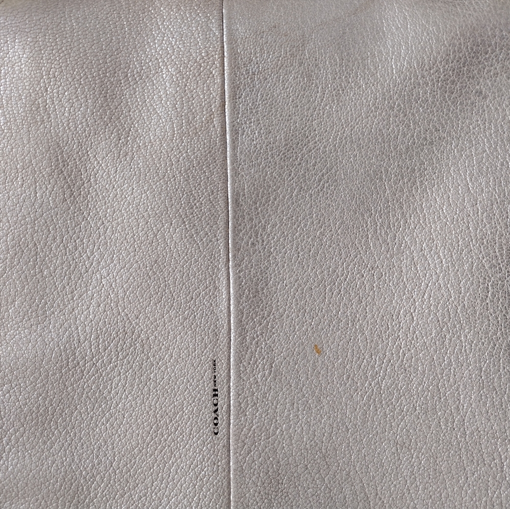 Coach shoulder bag. - Picture 4 of 14